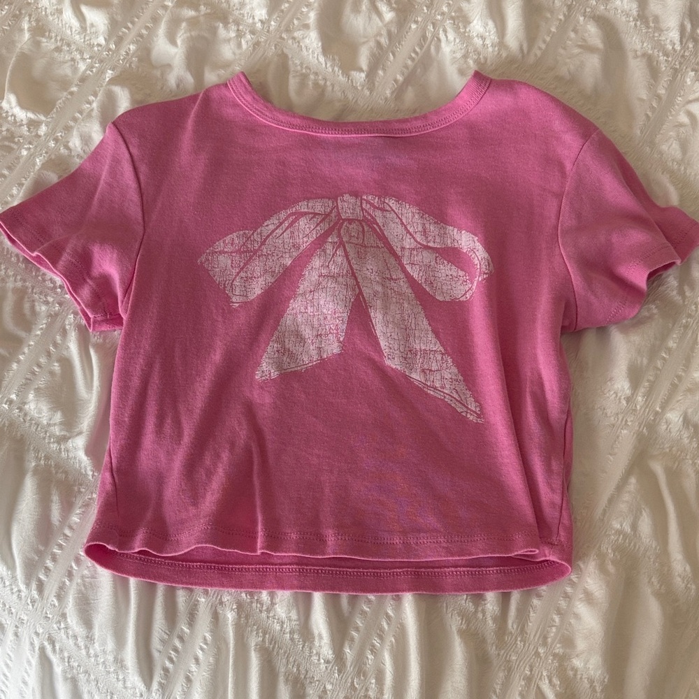 Girl dangerous bow baby tee